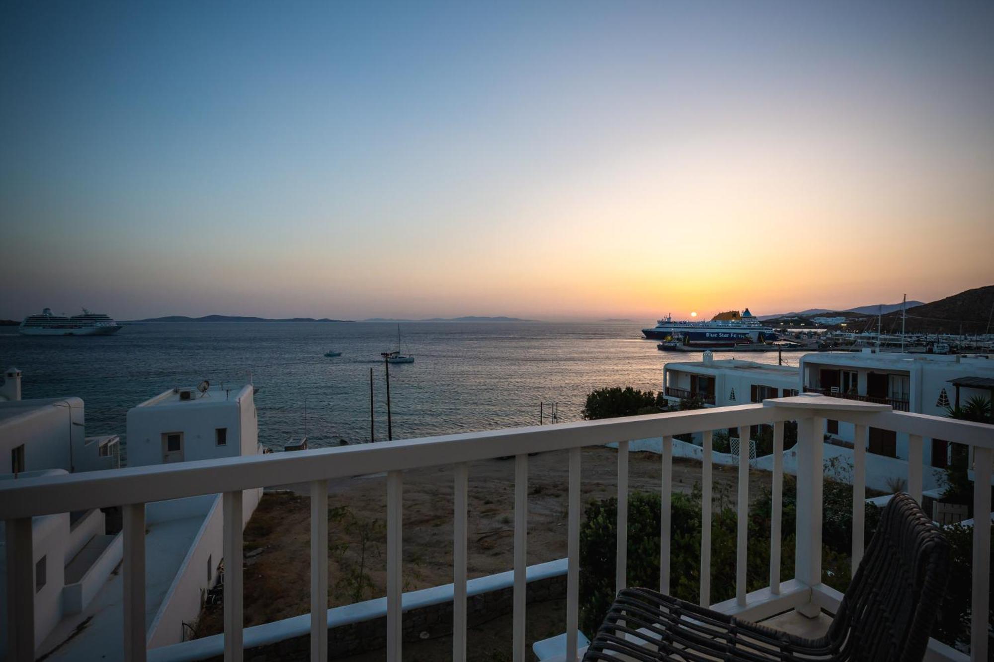 Namaste Boutique Apartments Mykonos Tourlos Exterior photo